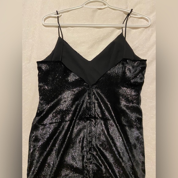 Sparkly velvet black dress! Super chic and pretty for special occasions - Picture 4 of 4
